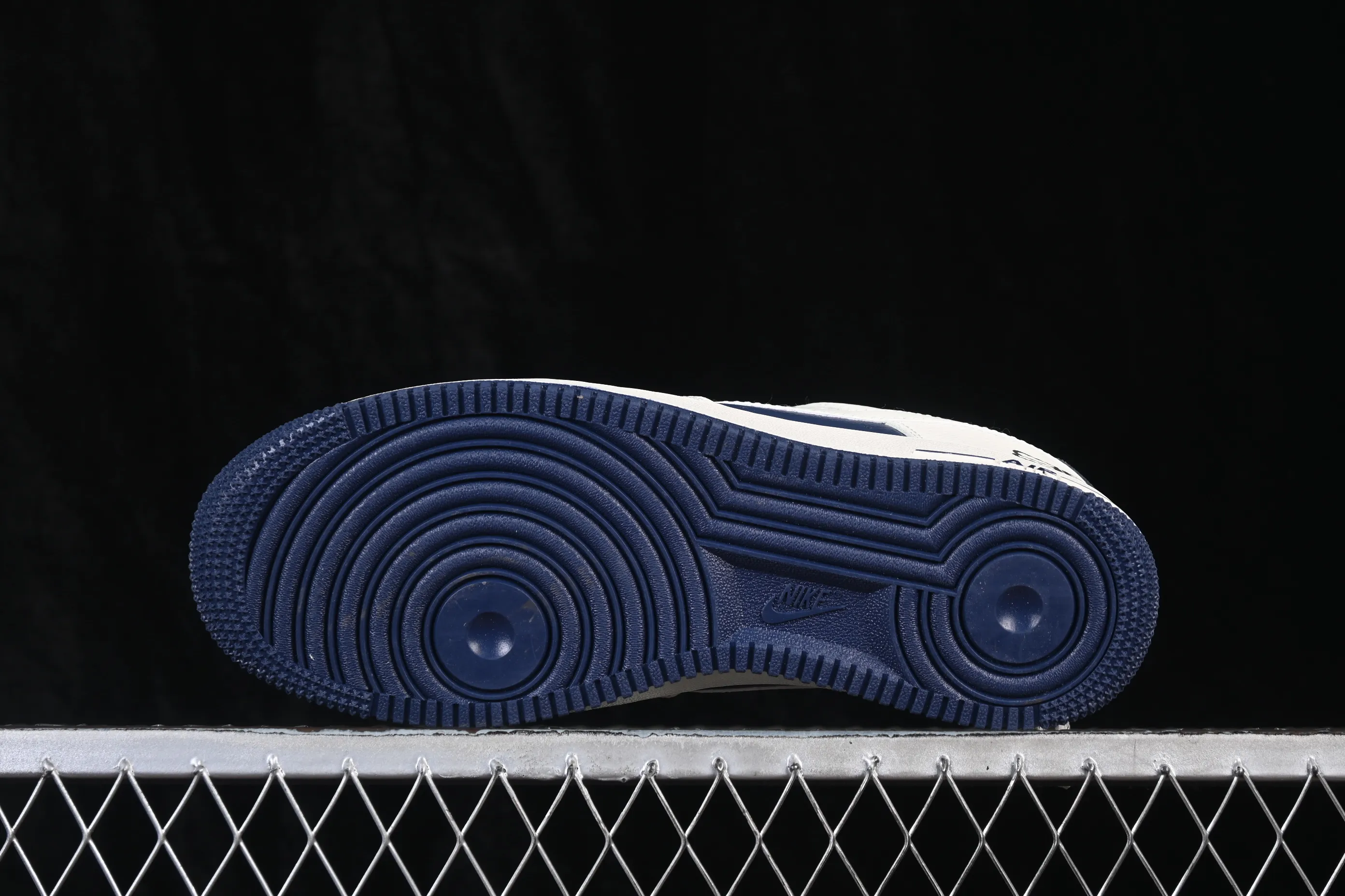 All Categories Nk Air Force 1 Air Force Series Nk Air Force 1 Low Air Force Low Nike Air Force 1'07 Low Off-White Navy Contrast Color Air Force One Low-top Casual Sneakers DN1688-817